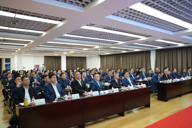 坚持破立并举 保持韧性 夯实高质量发展基础——中牧集团召开2024年度工作会议暨先进表彰大会